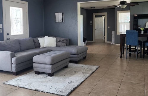 Turlock House | Your Home away from Home ~located minutes from down town Turlock