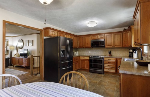 Wichita House | Your Home Away from Home: Retreat Perfect for Large Families and Groups