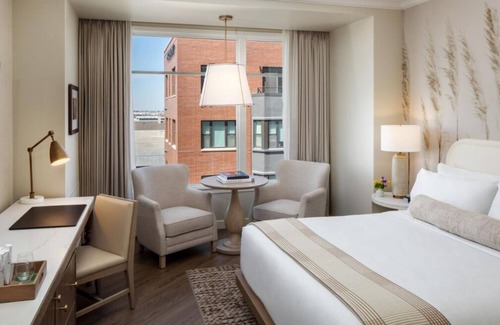 Fitzsimons Hotel | Your Home Away From Home! Near Denver Botanic Gardens, Pets Allowed