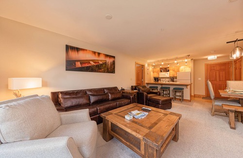 Driggs Condo | Your home away from home! Newly remodeled 3BR/3BA Teton Creek Resort Condo