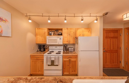 Driggs Condo | Your home away from home! Newly remodeled 3BR/3BA Teton Creek Resort Condo