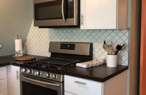 Oscoda House | Your home away from home w/comfy furnishings, beachy vibes & coastal decor