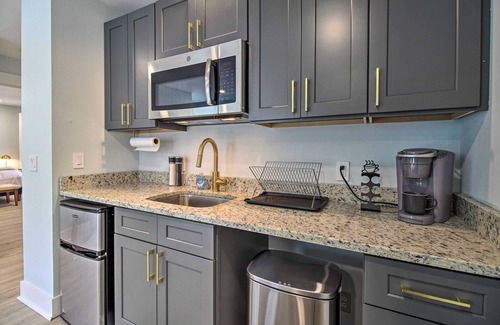 The Point Apartment | Your Home Base Downtown- New & Fully Renovated!