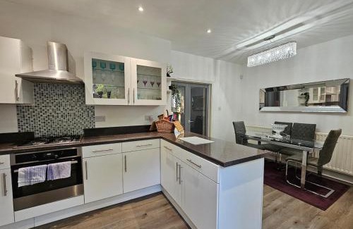 Houghton le Spring House | Your Home from Home - River bank