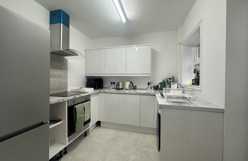 Crossens House | Your Home in Southport!