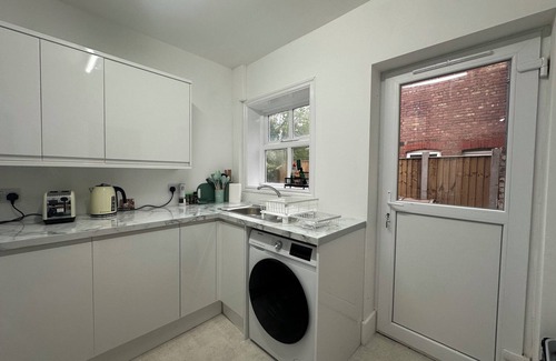 Crossens House | Your Home in Southport!