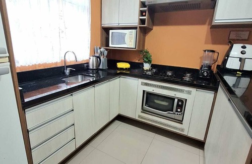 Igara Apartment | Your Home in the City | 3 Bedrooms & Private Patio!