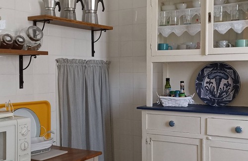 Naves Cottage | Your home on the coast of paradise