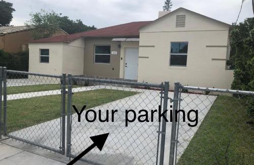Liberty City House | Your House in Miami