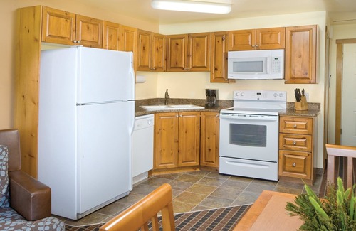 Whistler Creekside Resort | Your loved ones will LOVE you for this!