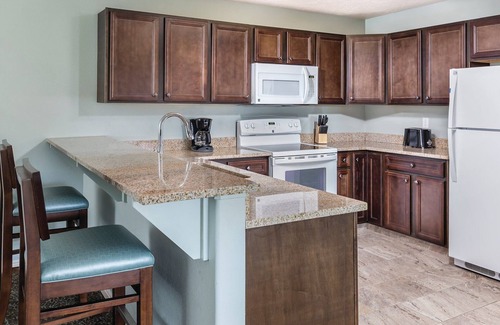 Midway Resort | Your loved ones will LOVE you for this!
