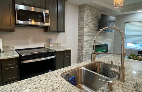 Eagle Pass House | Your lovely home away From home