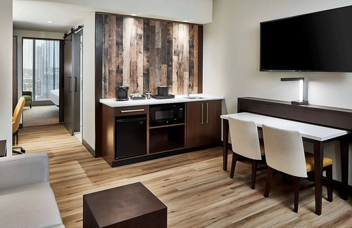 Sobro Hotel | Your Melodic Urban Getaway! Pets Allowed, Indoor Swimming Pool!