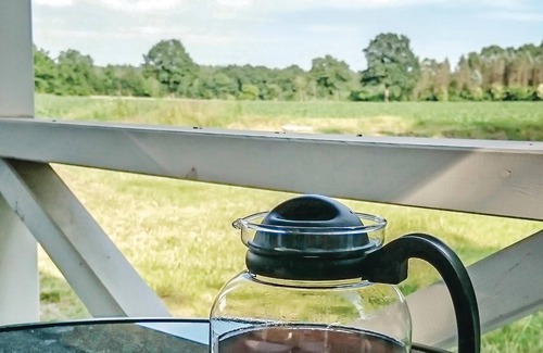 Heidmuhlen House | Your modern, high-quality holiday home is located in a quiet, wooded area near Bad Segeberg.