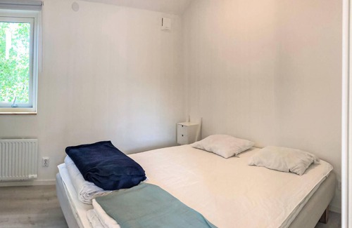 Svanshall House | Your modern, small vacation home near the sea.