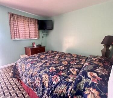 Ypsilanti Hotel | Your Motel