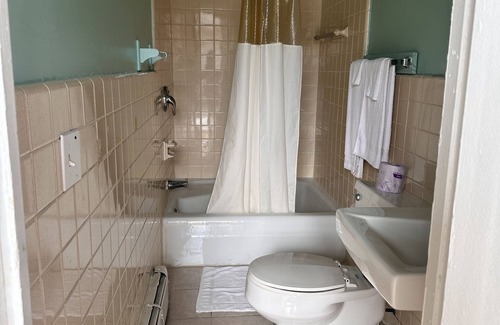 Ypsilanti Hotel | Your Motel