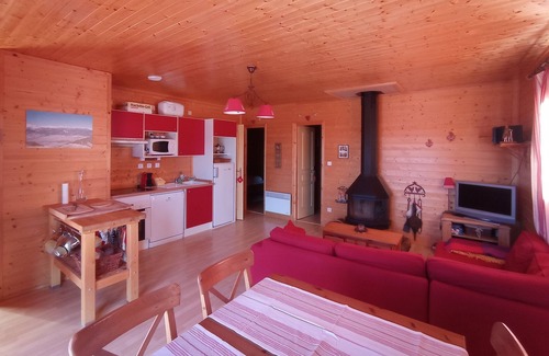 Eyne 2600 Ski Chalet | Your mountain holiday under the Cerdagne sun!
