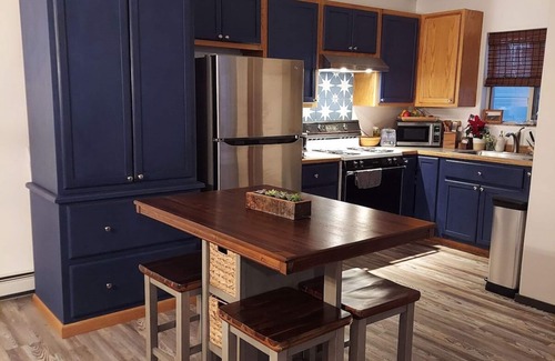 Elk Meadows House | YOUR MOUNTAIN VACATION.Awaits You! Gorgeous Views of Mountains. Permit 37