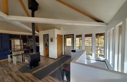 Elk Meadows House | YOUR MOUNTAIN VACATION.Awaits You! Gorgeous Views of Mountains. Permit 37