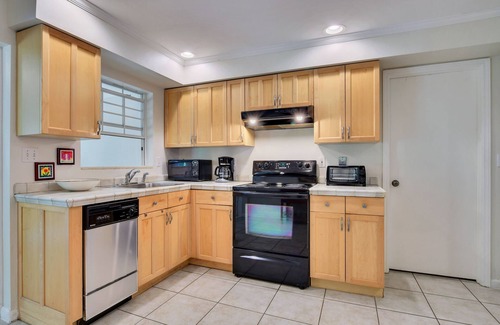 East Naples House | Your Naples Garden Guest House