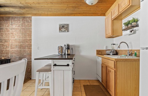 Woodlands House | Your Next Escape at Charlotte's Chateau!