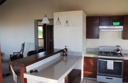 Leon House | Your Nicaragua Beachfront Hideaway – 2BR at Playa Tesoro