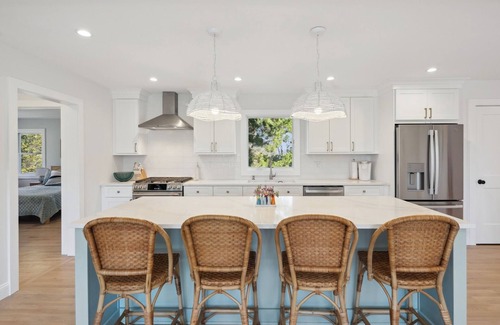 Cutchogue House | Your North Fork Happy Place—New Reno Built for Families w/Pool, Private Beach