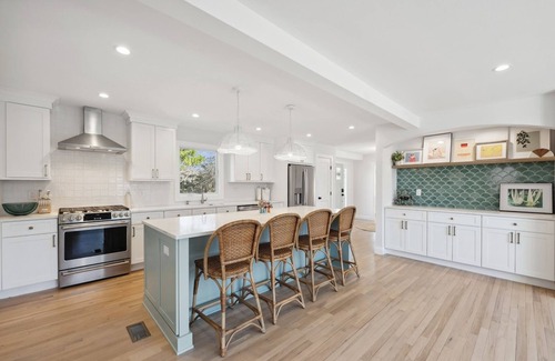 Cutchogue House | Your North Fork Happy Place—New Reno Built for Families w/Pool, Private Beach