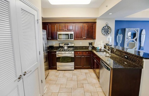 Windy Hill Condo | Your Oceanfront Escape: 3-Bedroom Condo with Master Whirlpool Bath