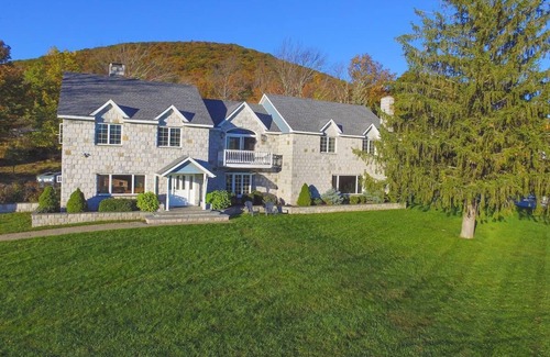 East Jewett House | *Your Own Estate*