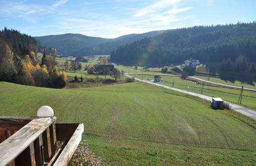 Barnkopf Apartment | Your own four walls in the green, for those seeking relaxation, pets allowed