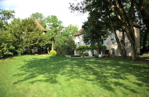 Buffard House | Your own private paradise of charm, elegance and activity.