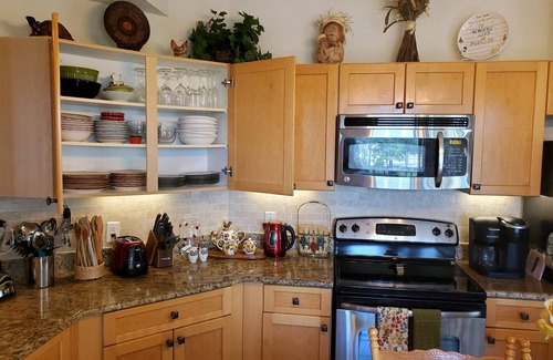 Palm Beach Gardens Condo | Your Palm Beach Luxury Oasis! 2 primary suites. Sleeps six! Stunning sunsets!