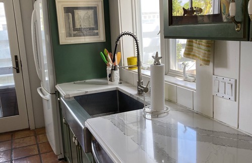 Longbeach Village House | Your Paradise Awaits.