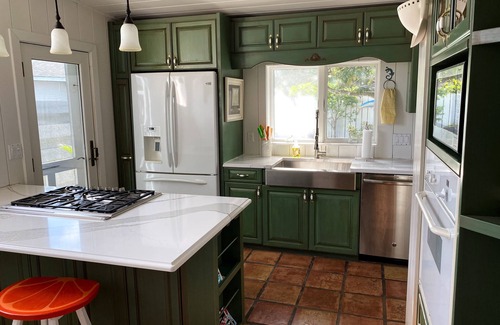 Longbeach Village House | Your Paradise Awaits.