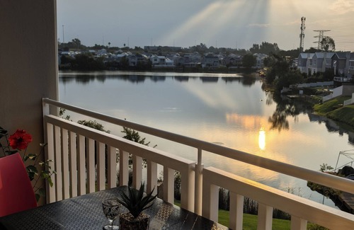 Elarduspark Apartment | Your Perfect Escape with Breathtaking Lake Views.nFind it, You will love it!