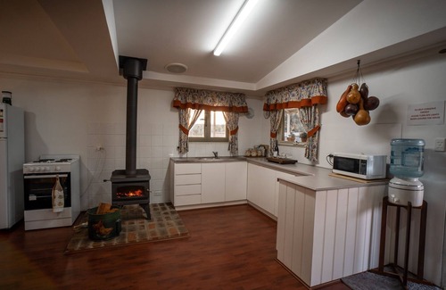 Mummballup Cottage | Your Perfect Getaway Destination - Fantastic views, walk, ride, wine, be!