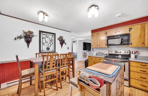 Newland House | YOUR PERFECT GETAWAY!