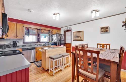 Newland House | YOUR PERFECT GETAWAY!