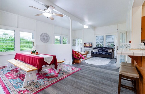 Hilo House | Your Perfect Hilo Homebase - Sleeps 9 with AC