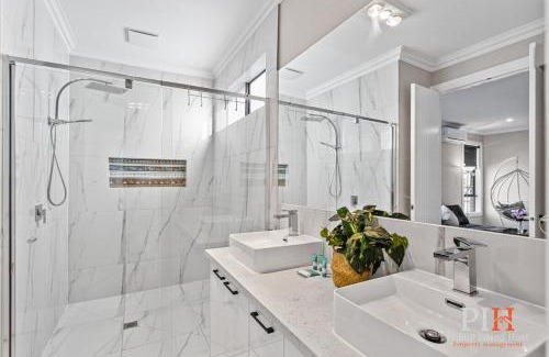 Cowes House | Your Perfect Island Retreat
