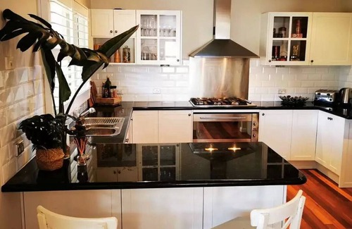 Cowan House | Your Perfect Waterfront Escape/holiday