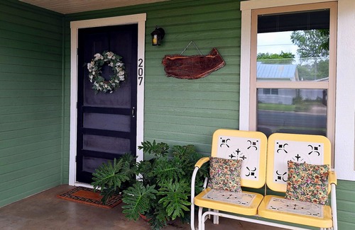 Fredericksburg House | Your perfectly charming get-away in the center of the Texas Wine Country!