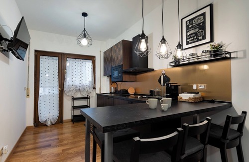 Garbatella Apartment | Your Place in Rome 2