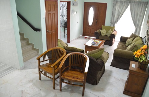 Subang Jaya House | Your Preferred Homestay SS19 Subang Jaya
