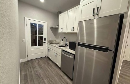 Roseville Apartment | Your Private Retreat in Upscale Roseville - Newly Built