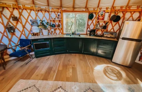 Nevada City Cabin | Your private Yurt in the woods -2 miles to town!