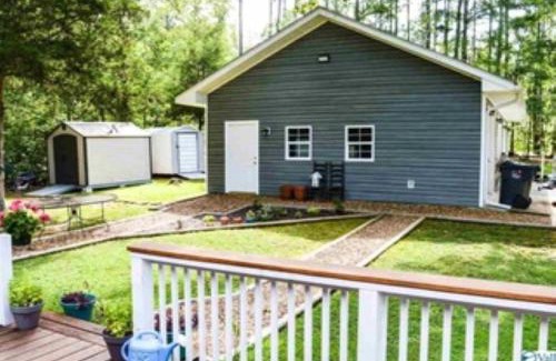 Cedar Bluff House | Your quiet place on Weiss Lake