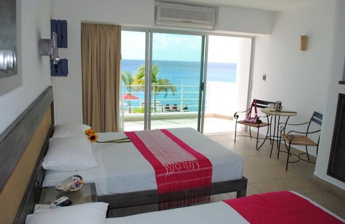 Zona Hotelera Norte House | Your Relaxing Getaway Awaits! Free Parking, Beach Access, Near Cozumel Museum